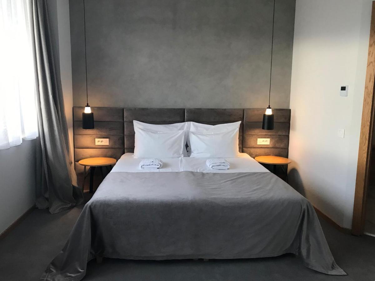 Korpa Deli Rooms Novi Sad Eksteriør bilde