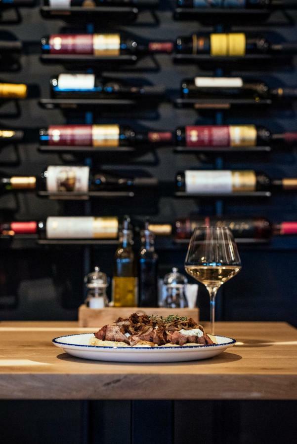 Korpa Deli Rooms Novi Sad Eksteriør bilde